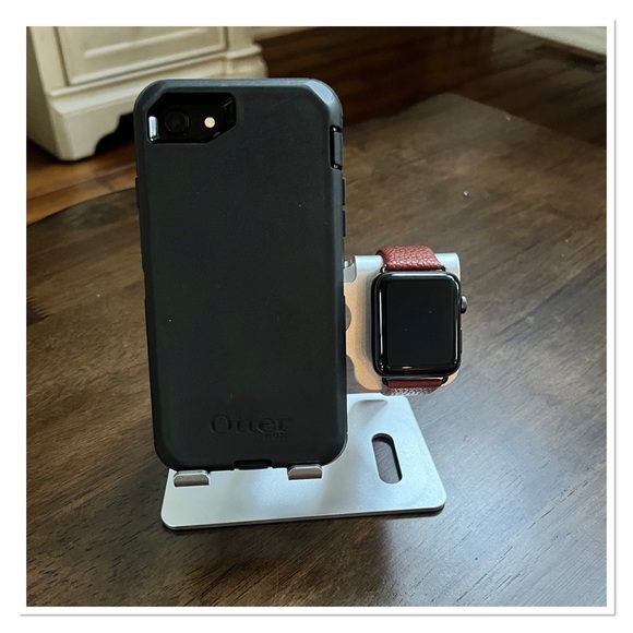 ZEIGER  Phone / Tablet & Smart Watch Stand - Picture 3 of 10